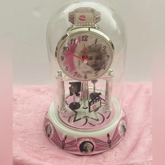 Vintage 2009 Marilyn Monroe Anniversary Porcelain Clock Rotating Pendulum/Dome - Picture 4 of 16